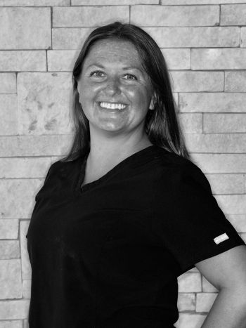 Carley EF1 Dental Assistant